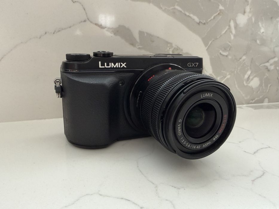 Aprat LUMIX GX7