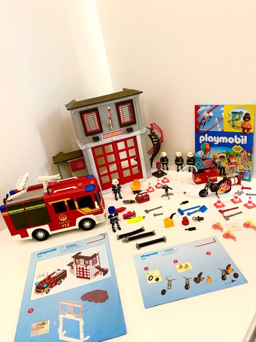 Playmobil 9052 City Action Set remiza wóz strażacki