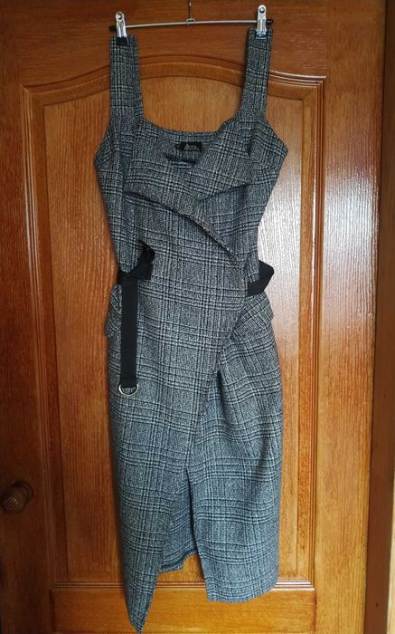 Теплий сарафан міді на запах