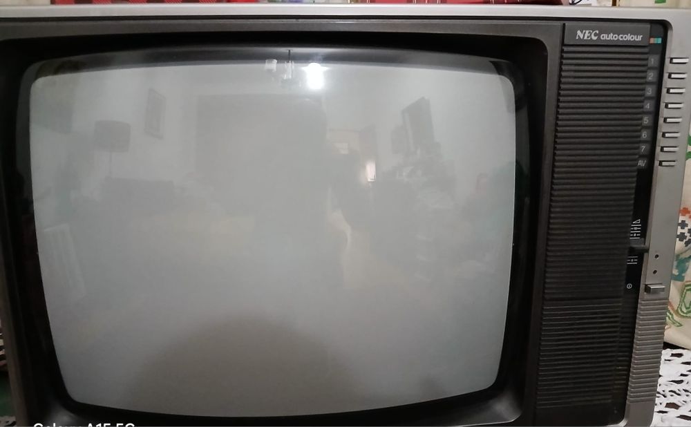 Televisão a cores