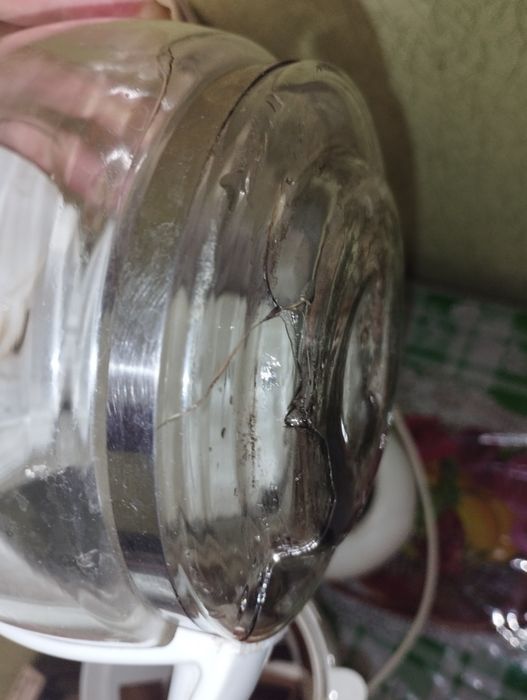 Кофеварка First 5466 в рабочем состоянии