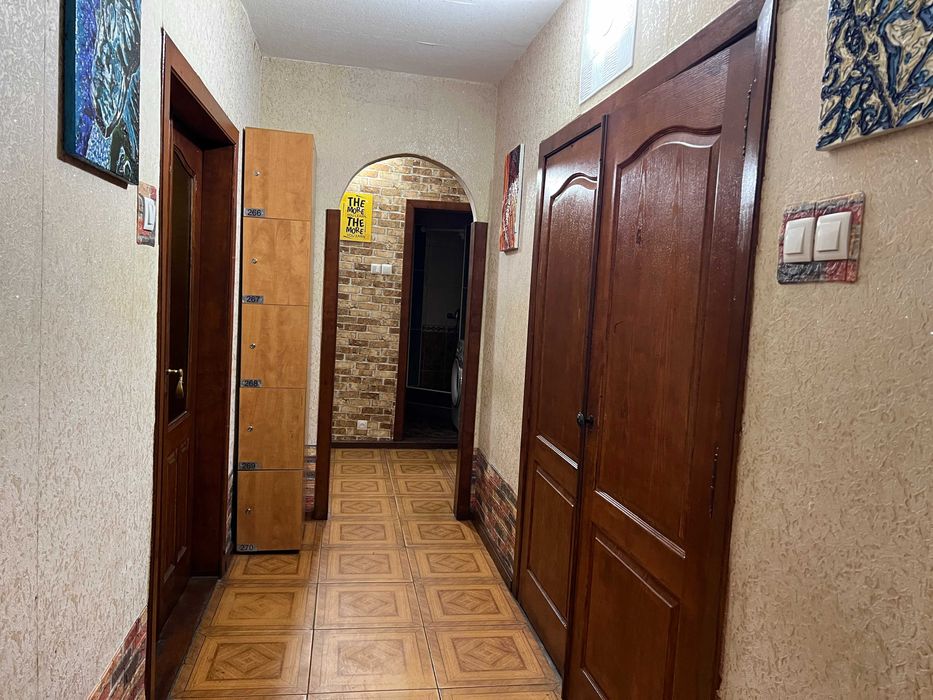 Хостел на Лівобережній, перший поверх, усі зручності!