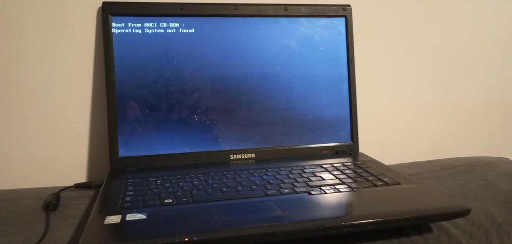 laptop Samsung r719 . Sprawny