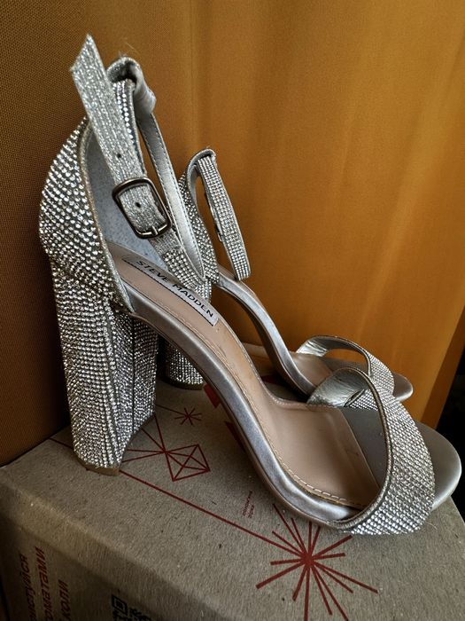 Босоножки  Steve Madden,стразы,каблук,38р