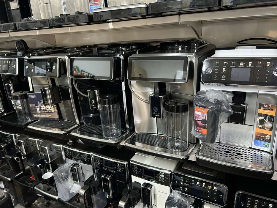 Кофемашина  кофеварка кавоварка кофемашина