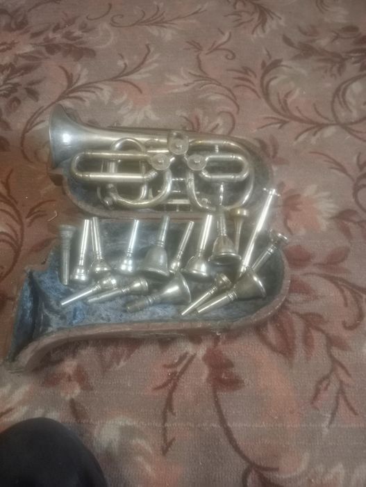Труба корнет с мундштуками