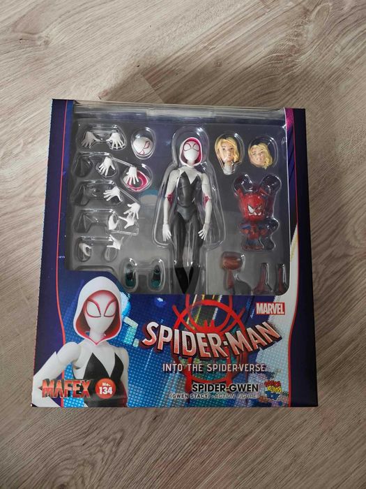 Spider-Man Spider-Gwen Mafex Medicom Toy 134
