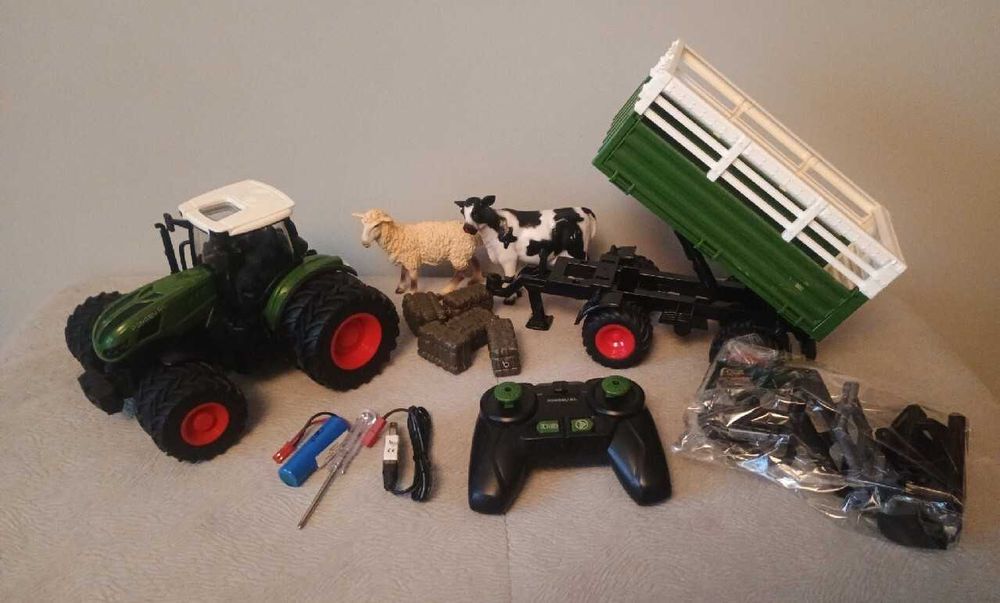 Traktor zabawka zdalnie sterowany