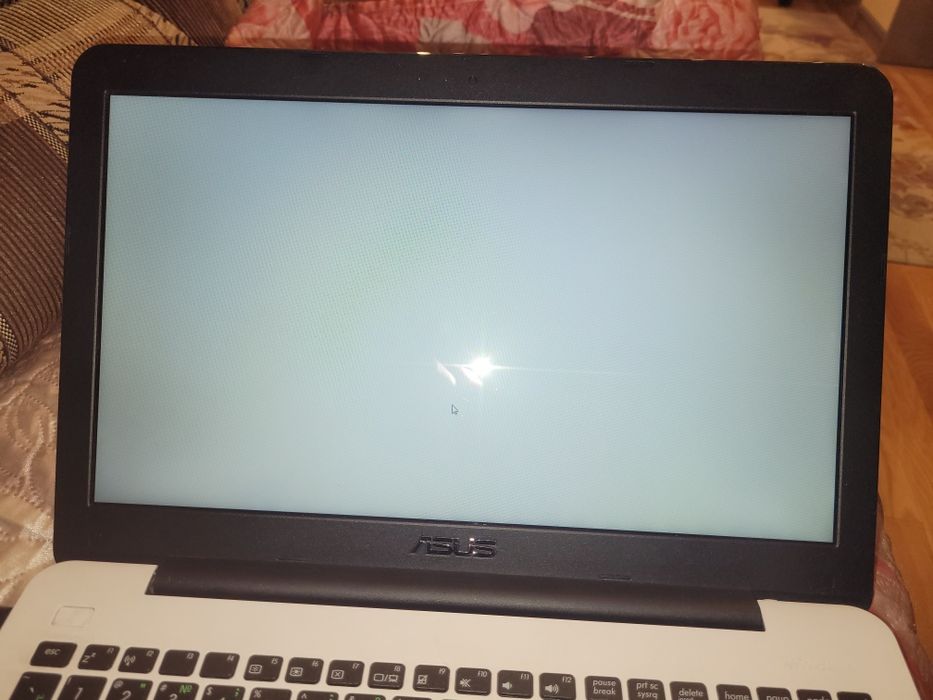 Ноутбук Asus x555l