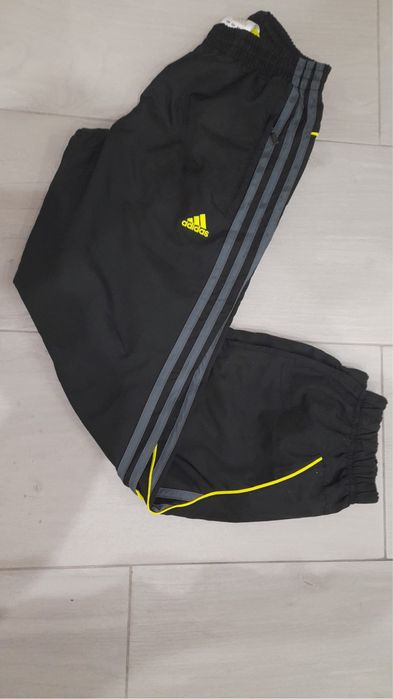 Fato treino e tshirt menino