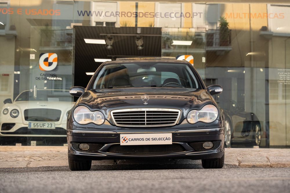 Mercedes-Benz C 32 AMG foto 2