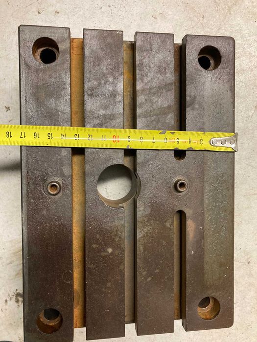 Stół teowy rowkowy