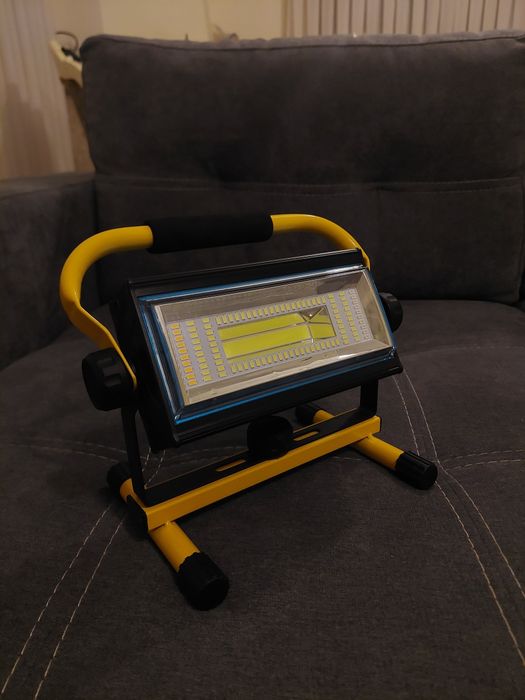 Holofote LED 7000 Lúmen