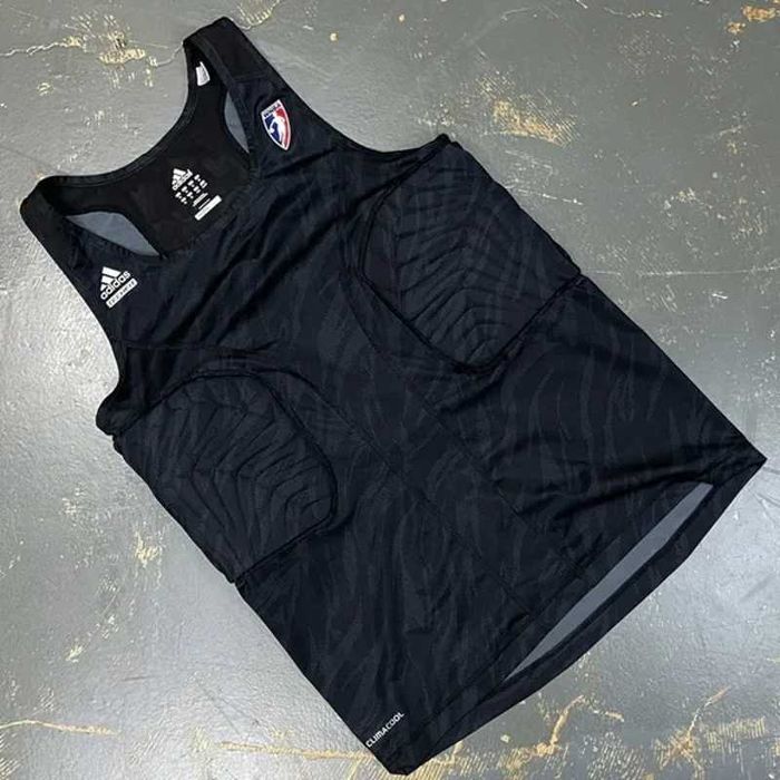 Koszulka Kompresyjna do koszykowki marki Adidas - rozmiar XXXL