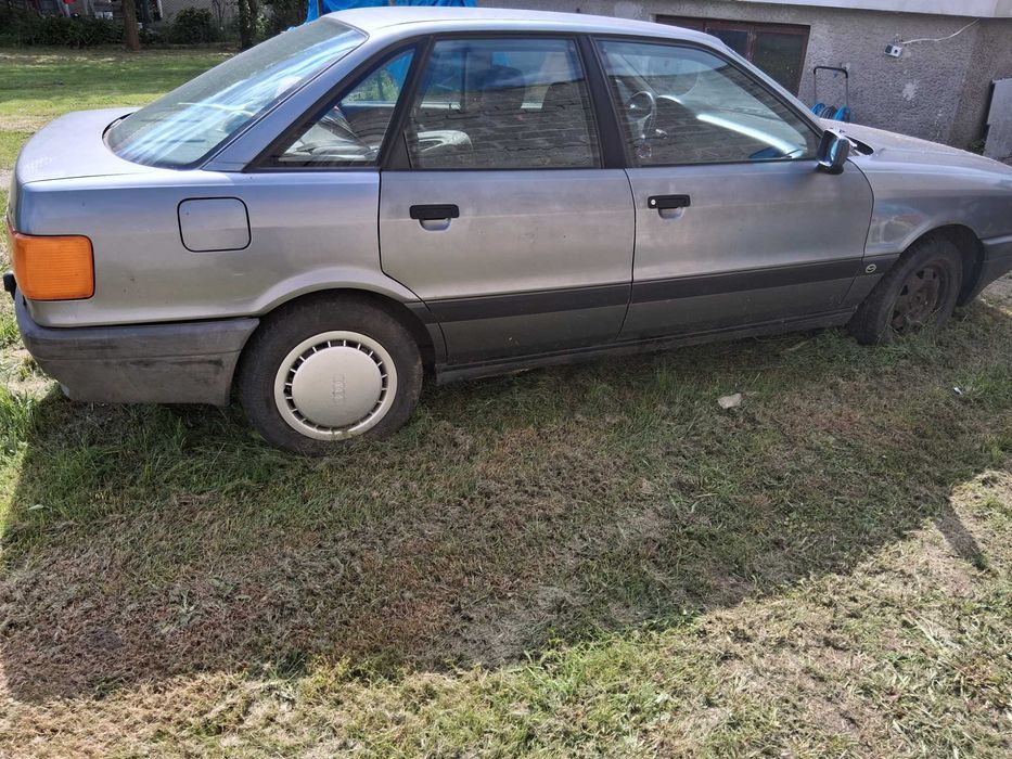 Audi 80