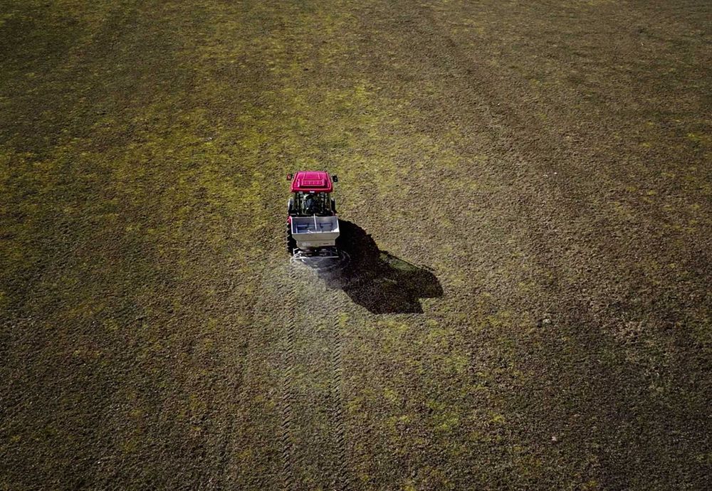 Rozsiewacz nawozów compact 600l pom Augustów