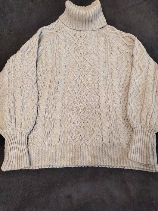 Женский свитер зимний