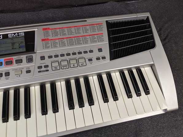 ROLAND EM15 teclado 61 teclas ARRANGER