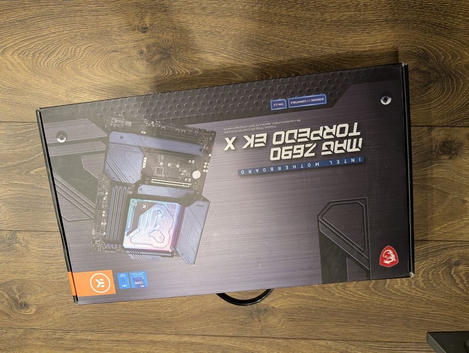 Płyta Główna MSI Z690 Torpedo EK-X DDR5 ,dedykowany blok wodny, sprawna, intel 12, 13, 14 generacja