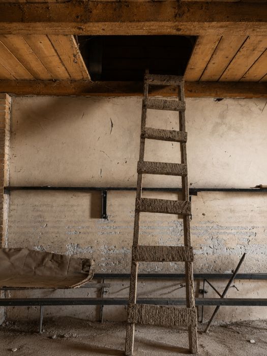 Продається капітальне комерційне приміщення загальною площею 178 м² + просторе горище