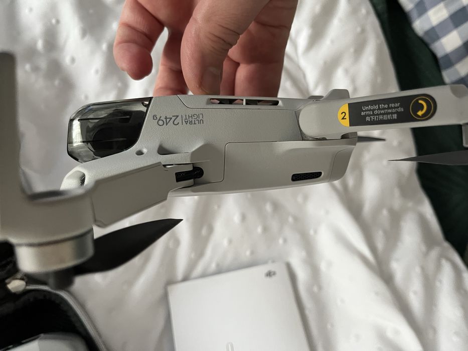 Dron DJI Mini 2 komplet sklepowy. Dwie baterie