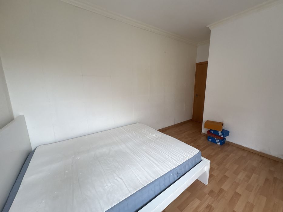 Quarto casal para alugar