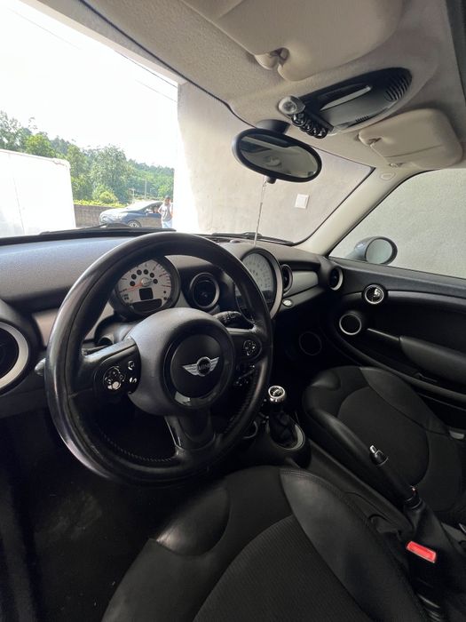 Mini Cooper D 2010468802043988551684