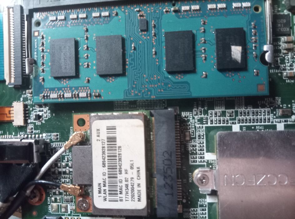 Acer Aspire V5-551 (AMD A6 + Radeon) — 2012 р.