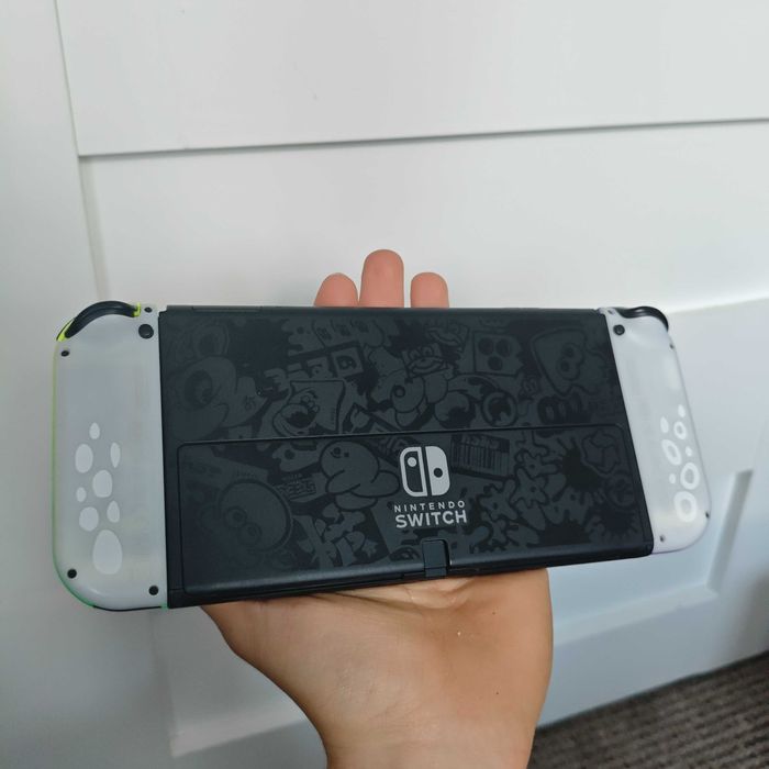 Nintendo Switch OLED Edycja Splatoon 3 + Etui + Gratisy