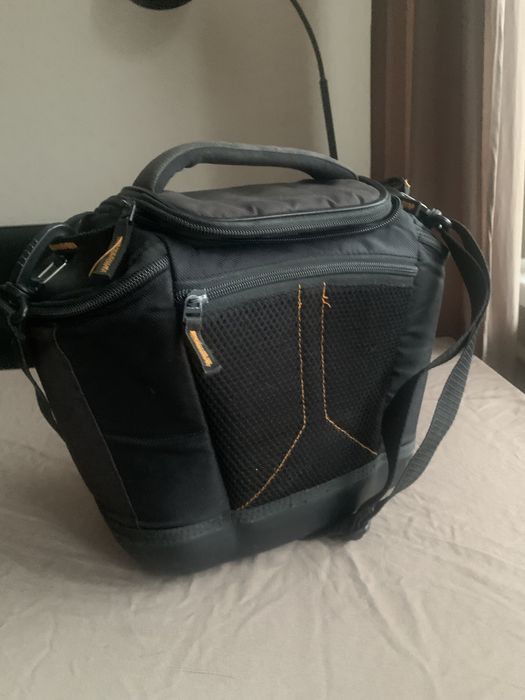 Продам сумку для фотокамери Case Logic SLRC-202