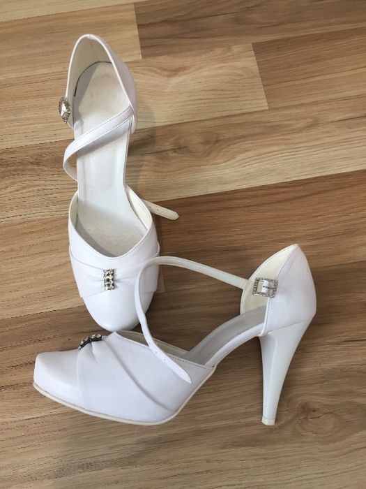 Buty ślubne rozm.38