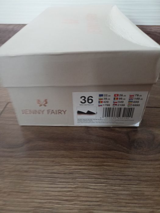 Nowe, czarne espadryle