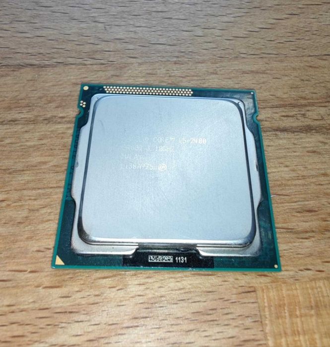 2 x procesor Intel: i3-2100 + i5-2400