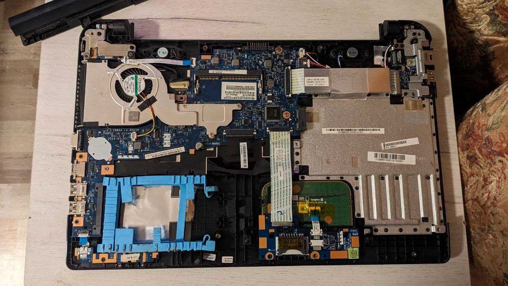 Ноутбук Toshiba Satellite C55-B5299