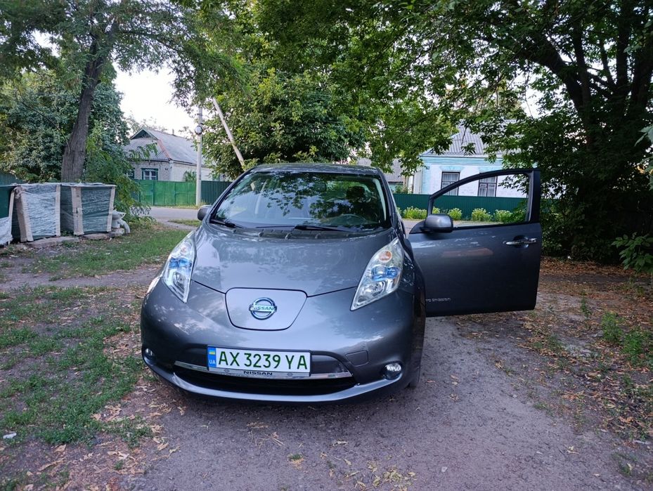 Nissan leaf 2016