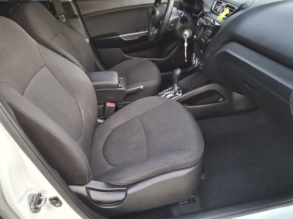 Kia Rio 2012 1.6 automatic