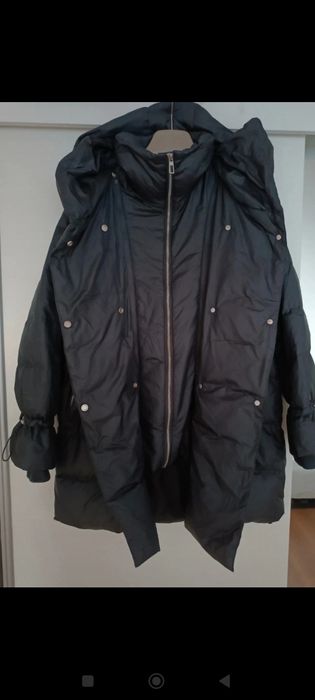 Zara s czarna puchowa kurtka