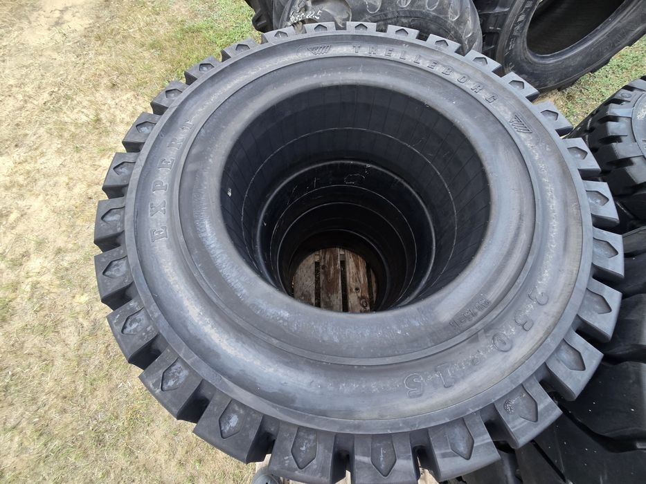 Opony 250-15 Trelleborg