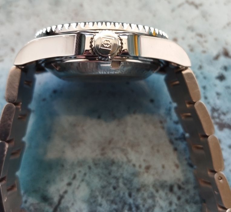 Invicta Professional Diver Automatic.