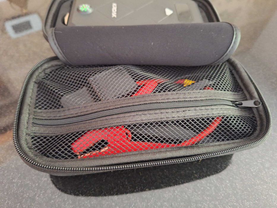 Arrancador de baterias do carro - kroak