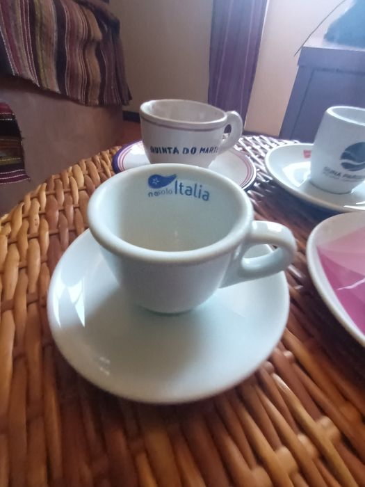 Conjunto de 4 chávenas de café