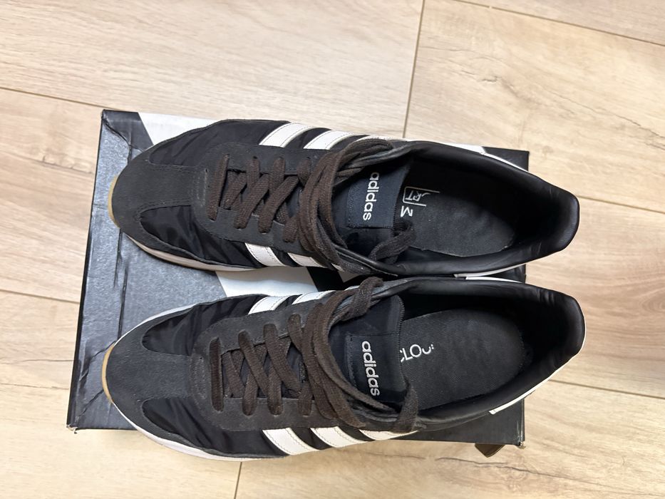 Кросівки Adidas (оригінал), стан чудовий
