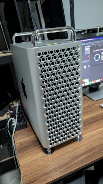 Mac Pro 2019 / 16-Core / 192GB RAM / Radeon Vega II 32GB / 4TB SSD