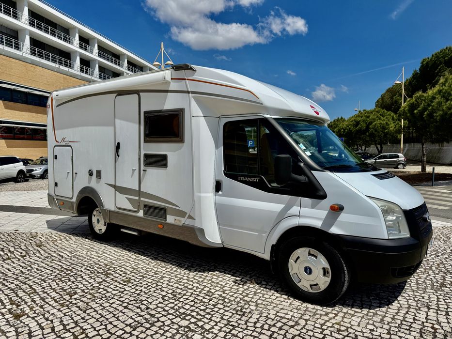 Autocaravana Ford perfilada Burstner Nexxo T620 com AC 2.2 TDCi  140cv ano 2009
