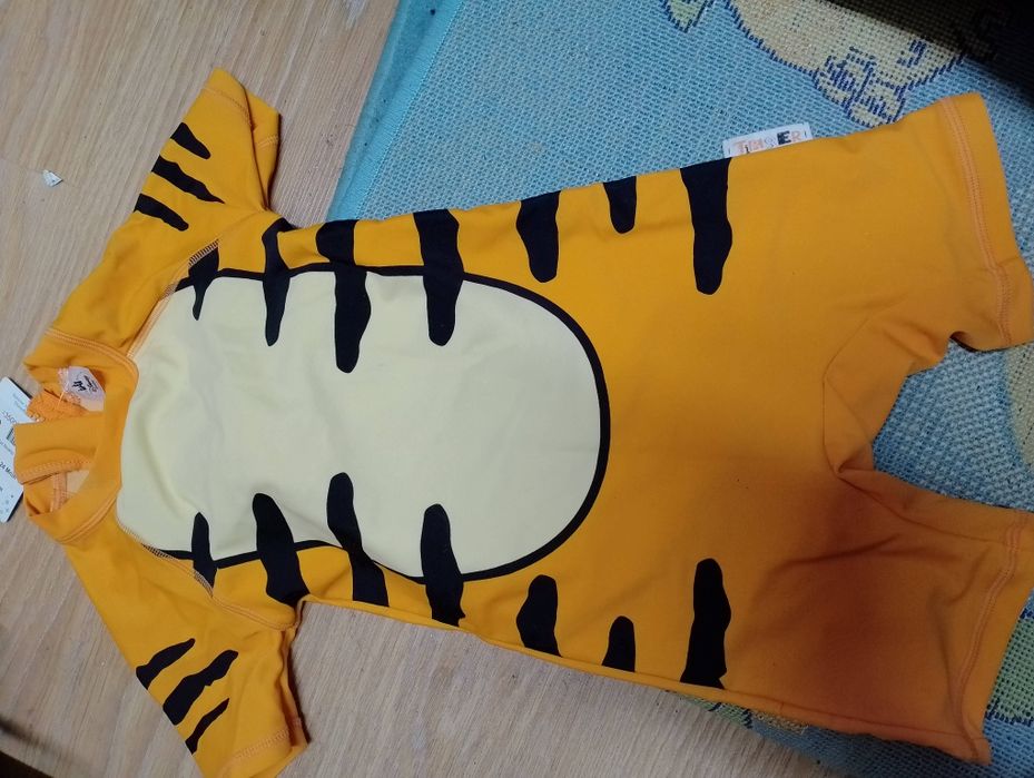 Strój na basen dla dziecka