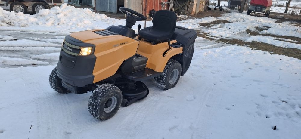 Traktorek kosiarka Stiga Estate 2084