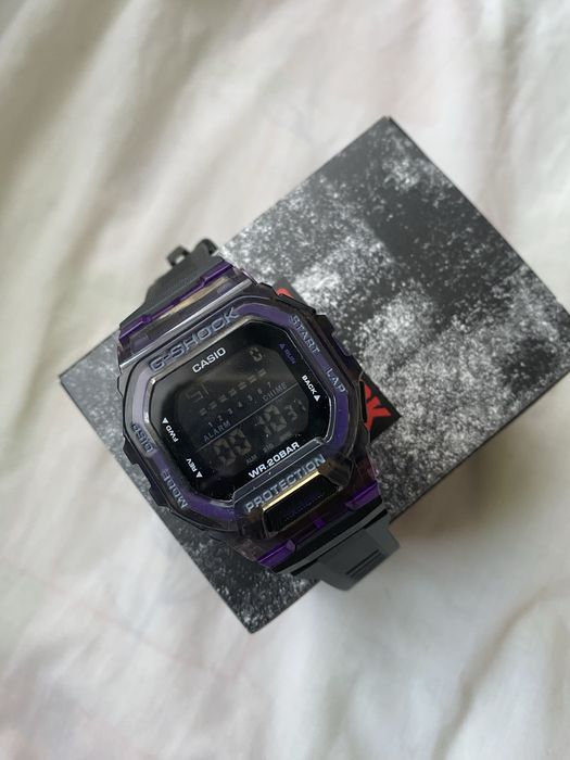 Годинник CASIO .