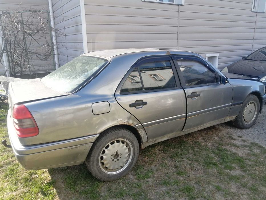 Mercedes-benz c200 по запчастинах