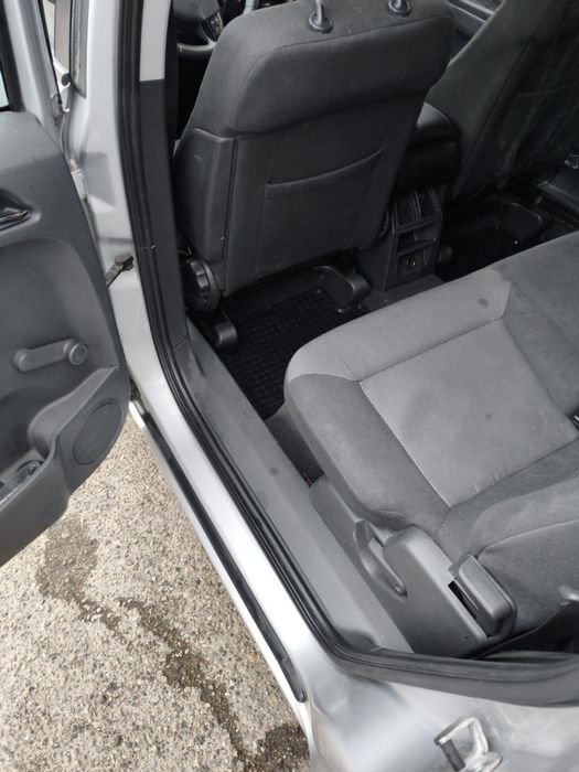 Продам автомобіль Opel Zafira B