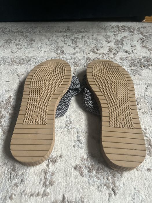 Klapki UGG Australia roz 38
